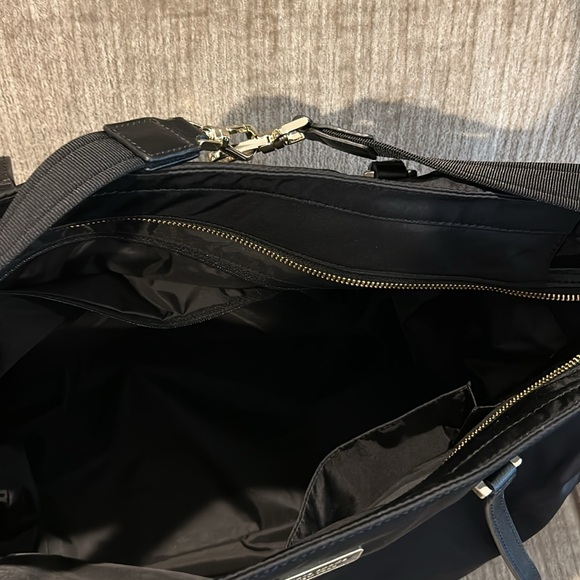 Kate Spade Elegant Dawn nylon diaper bag 18 x 12 with 3 different handles - Picture 5 of 14